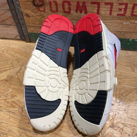 Brand new in box Nike Air Trainer 1 DZ2547-100. Color white/univ red-black - Picture 3 of 5